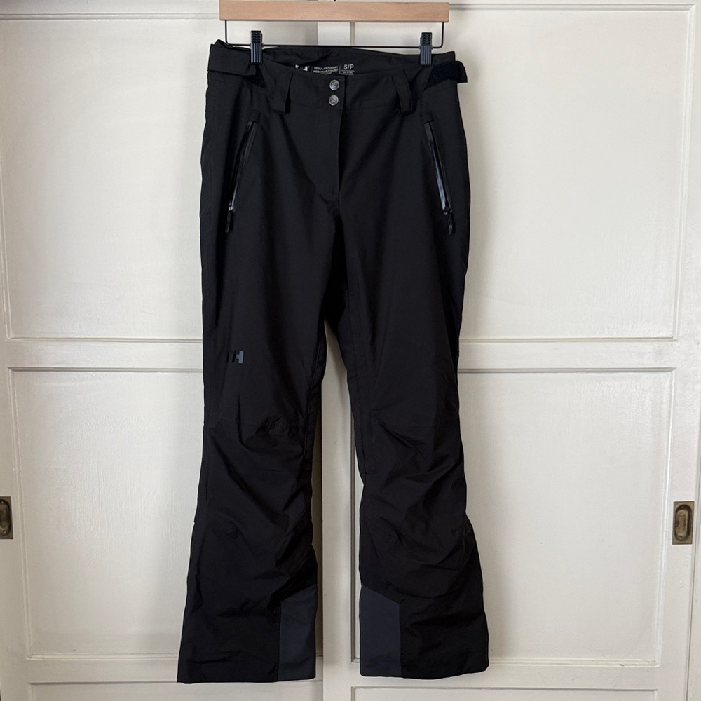 Helly Hanson Women’s Insulated Black Snowboarding Pants